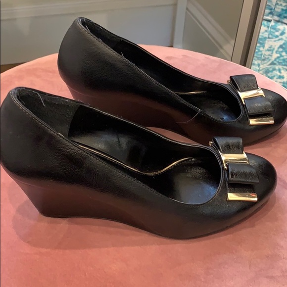 Black Jessica Simpson Wedges - Picture 2 of 4